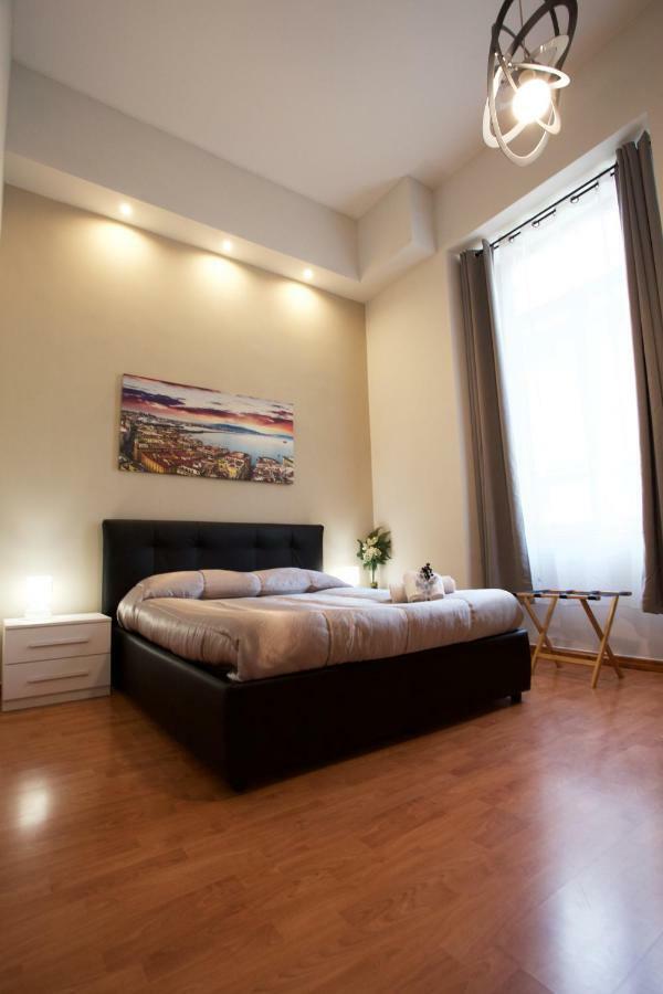 Metronapoli Bed & Breakfast Luaran gambar