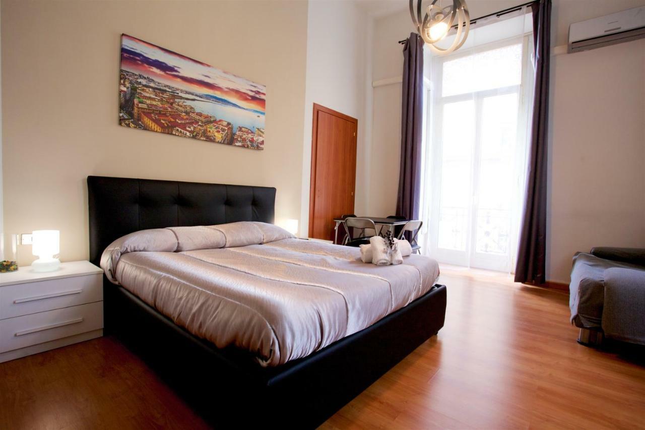 Metronapoli Bed & Breakfast Luaran gambar