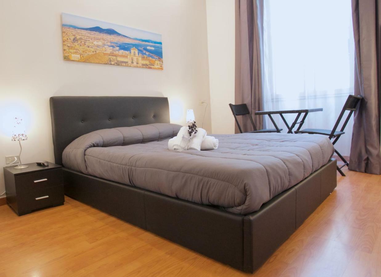 Metronapoli Bed & Breakfast Luaran gambar