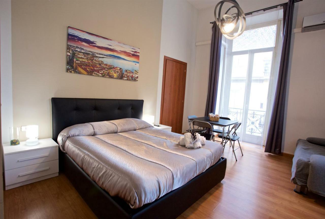 Metronapoli Bed & Breakfast Luaran gambar