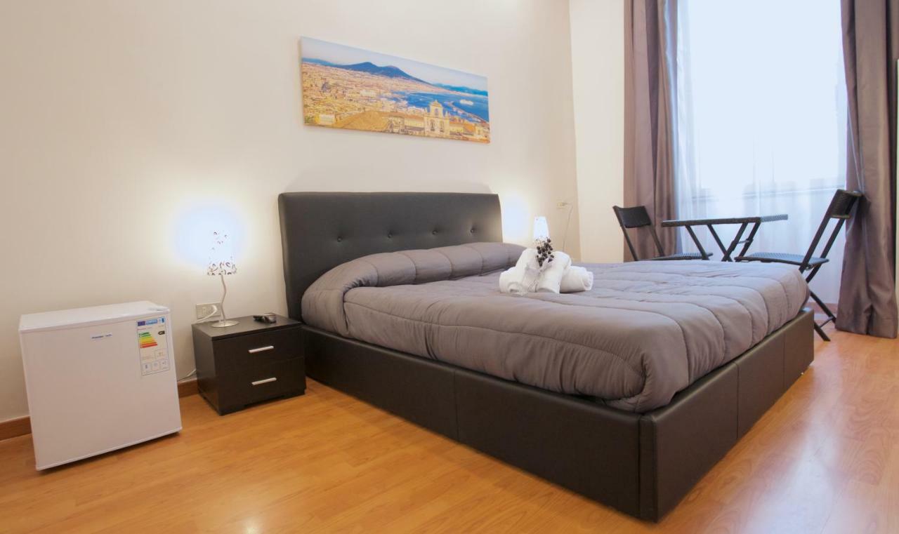 Metronapoli Bed & Breakfast Luaran gambar