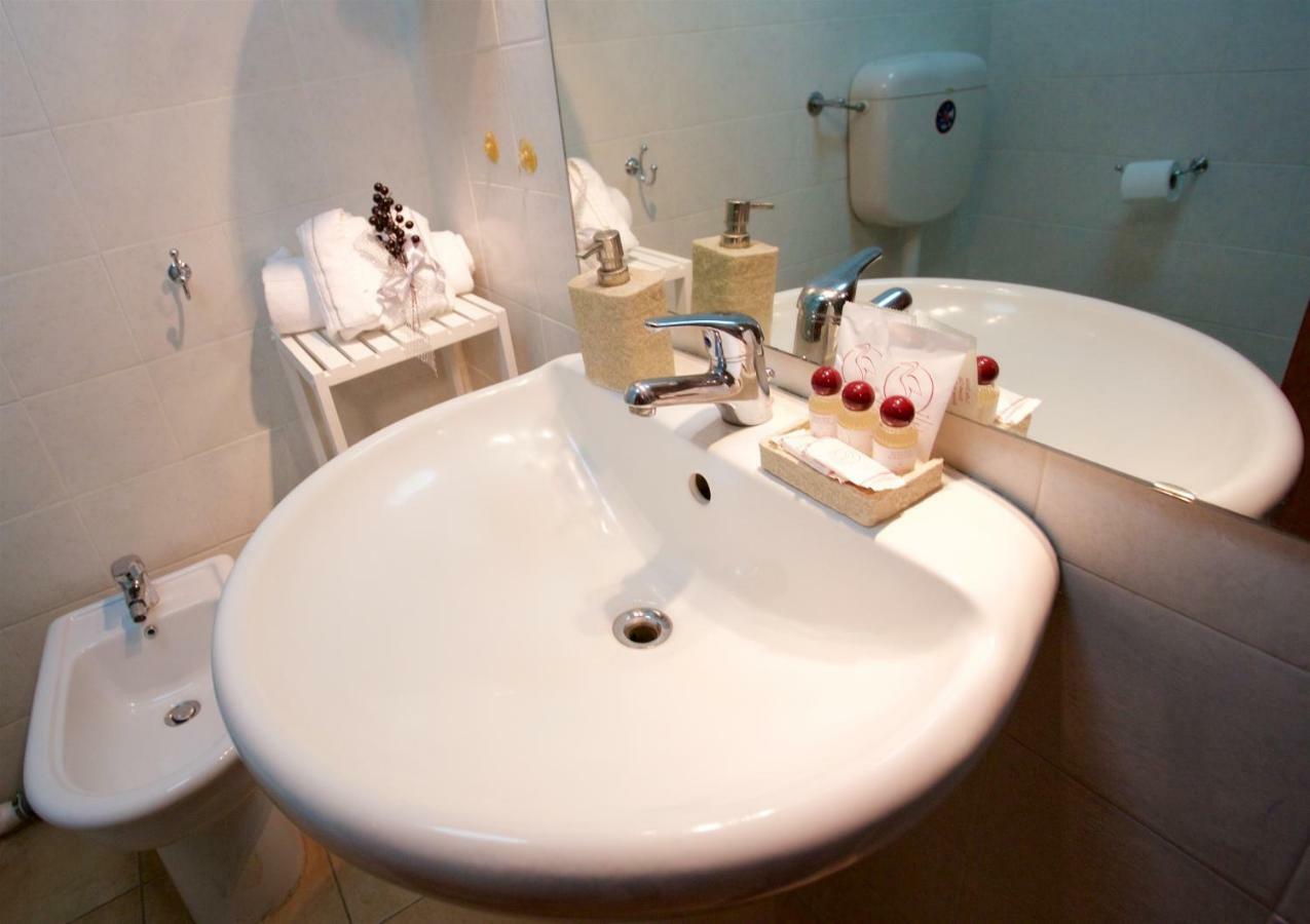 Metronapoli Bed & Breakfast Luaran gambar