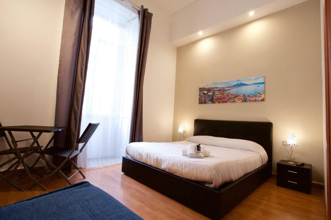 Metronapoli Bed & Breakfast Luaran gambar