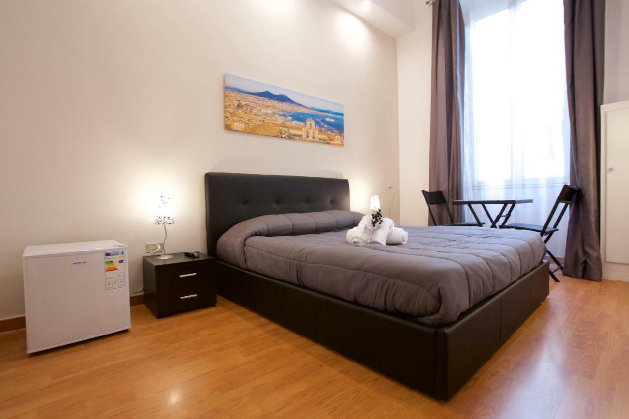 Metronapoli Bed & Breakfast Luaran gambar